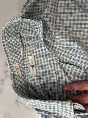 Men's Casual Button-Down Plaid Shirt in Light Green